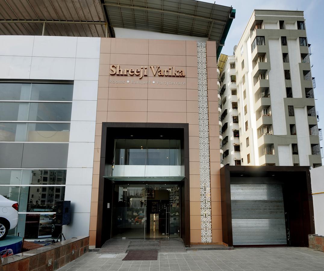 Shreeji Vatika Surat Exterior photo