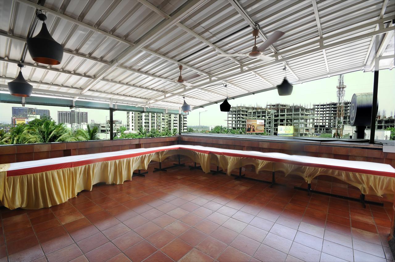 Shreeji Vatika Surat Exterior photo