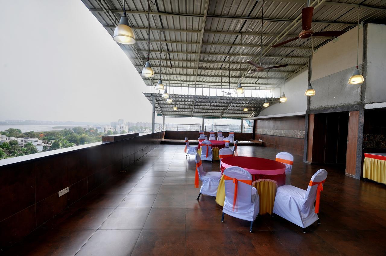 Shreeji Vatika Surat Exterior photo