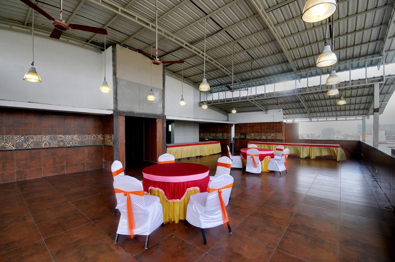 Shreeji Vatika Surat Exterior photo